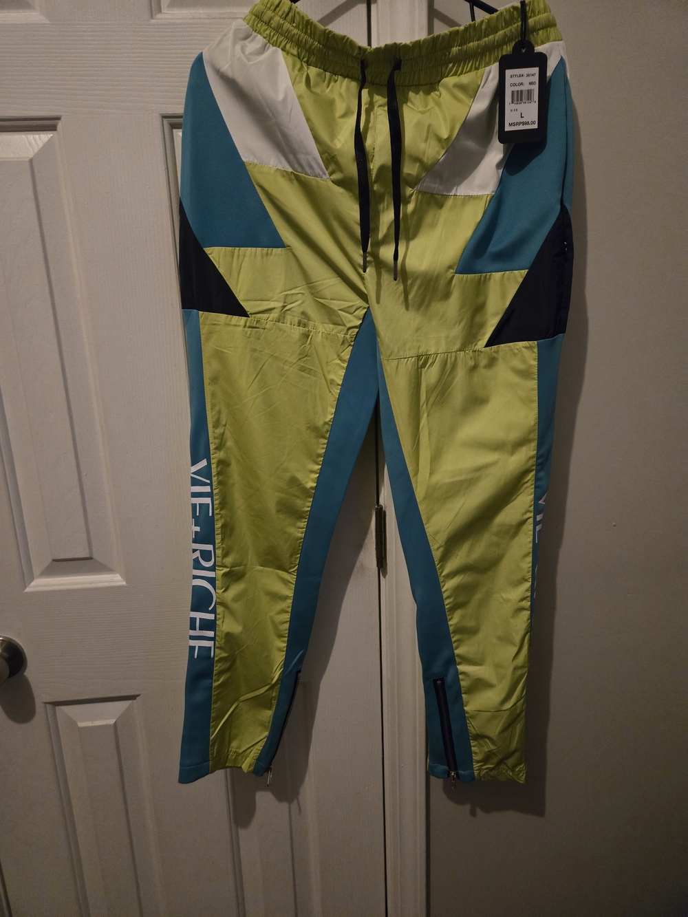 Lime & Teal Men's Colorblock Joggers Leaving June 15